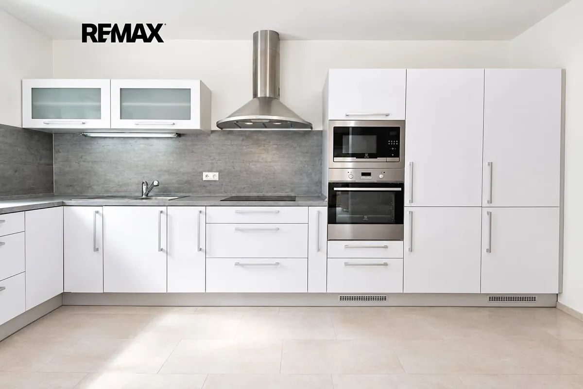 Prodej rodinného domu 100 m², pozemek 2086 m²